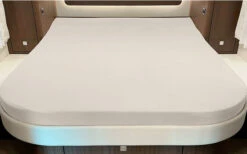 Drap-housse Pour Lit Queen Avec Arrondi Ou Basalte D'angle -Maison Active Magasin 385987 2838172 3